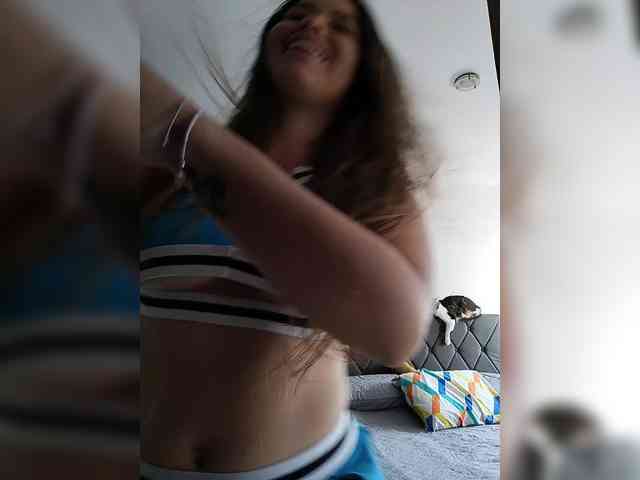 littleDanni webcam