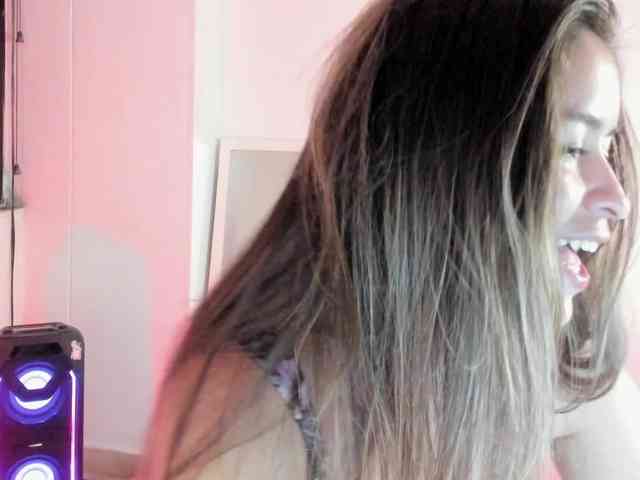 littleDanni webcam
