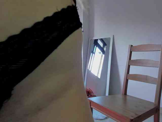 littleDanni webcam