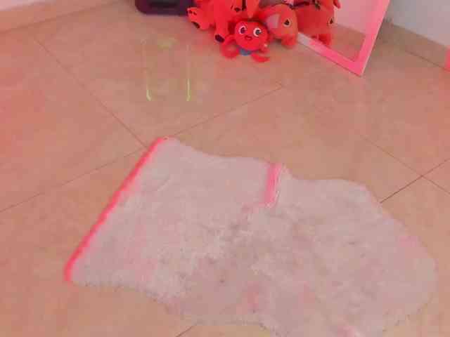 littleDanni webcam