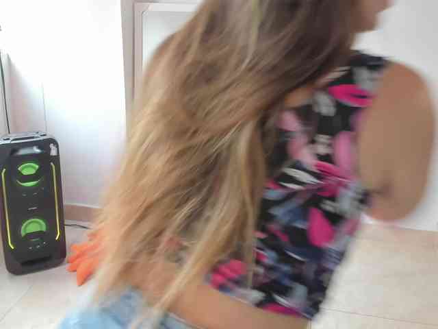 littleDanni webcam