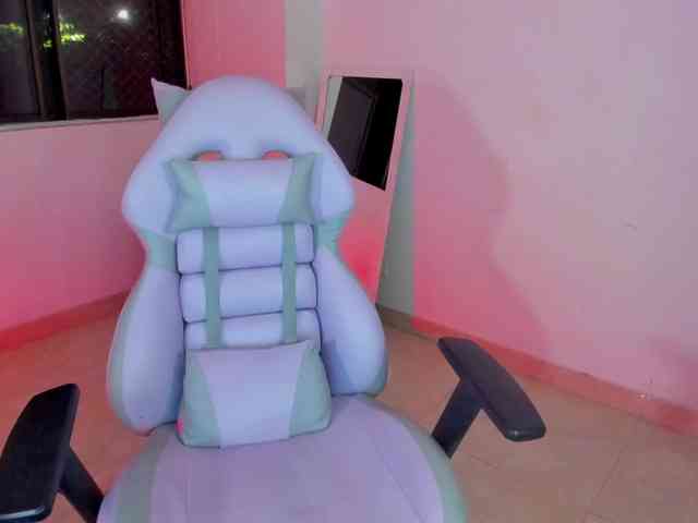 littleDanni webcam
