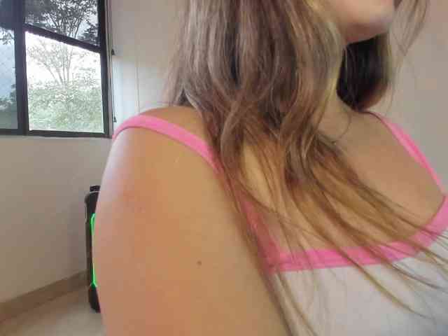 littleDanni webcam