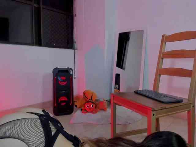 littleDanni webcam