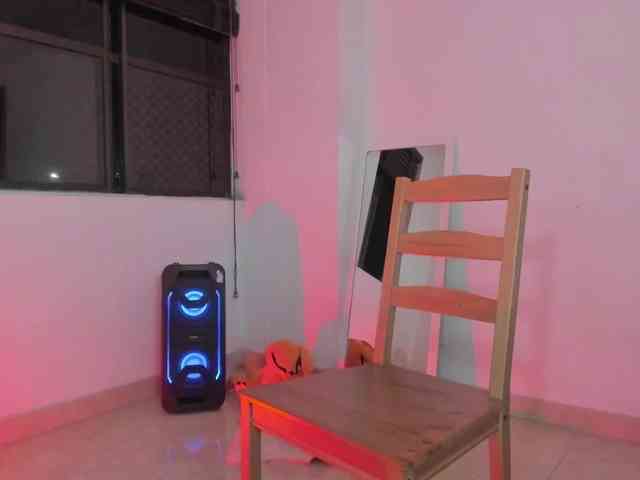 littleDanni webcam