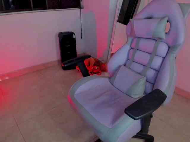 littleDanni webcam