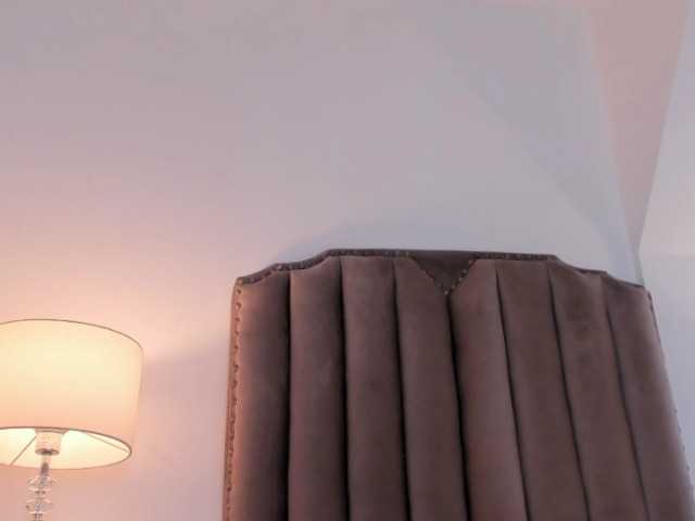 Emma-Torres1's BongaCams show and profile