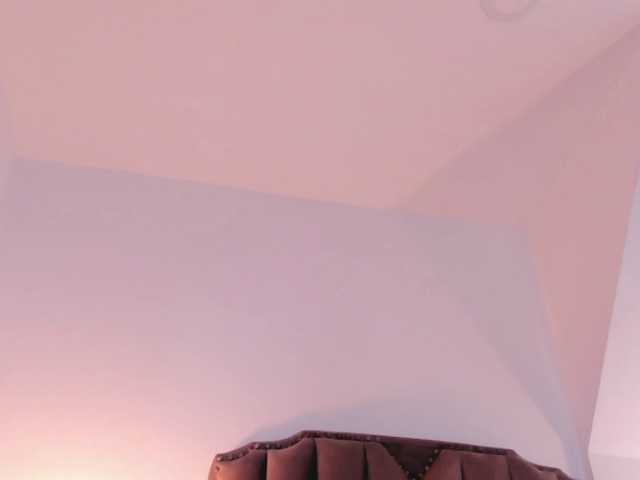 Emma-Torres1's BongaCams show and profile