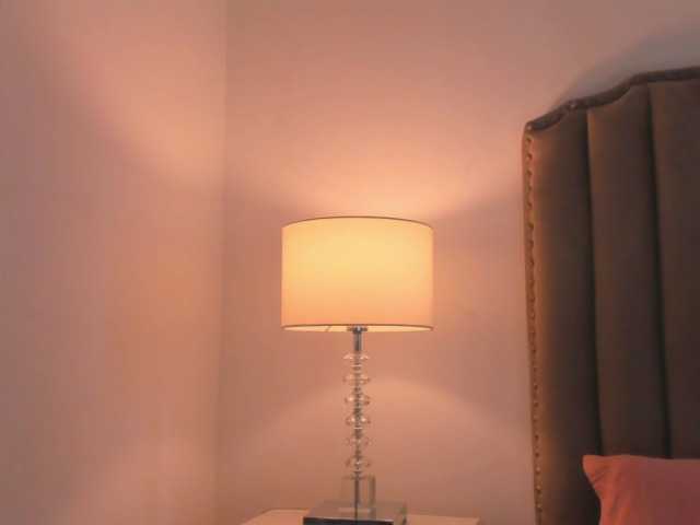 Emma-Torres1's BongaCams show and profile