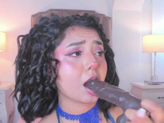 Emma-Torres1's BongaCams show and profile