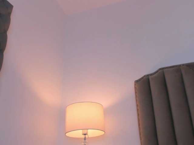 Emma-Torres1's BongaCams show and profile