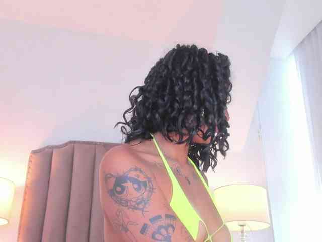 Emma-Torres1 Live Webcam on BongaCams