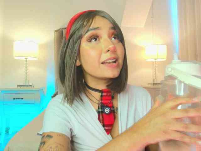 Emma-Torres1