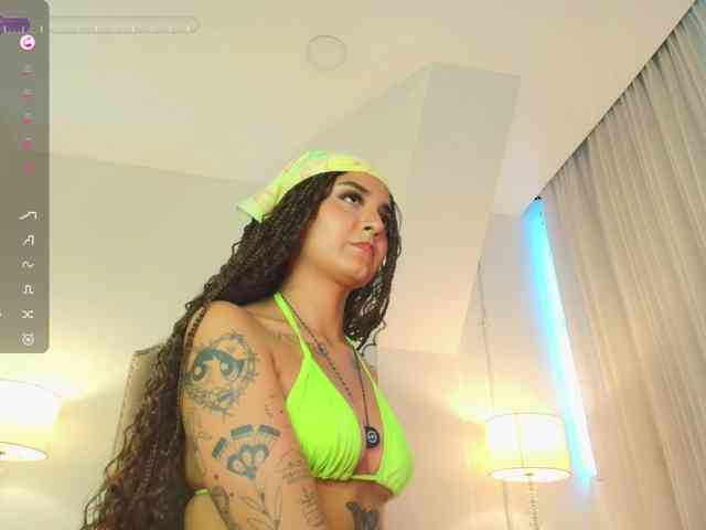 Emma-Torres1 webcam