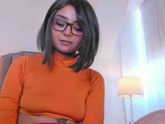 Emma-Torres1 Emma-Torres1