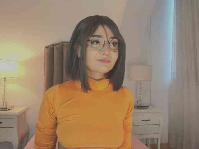 Emma-Torres1 Emma-Torres1