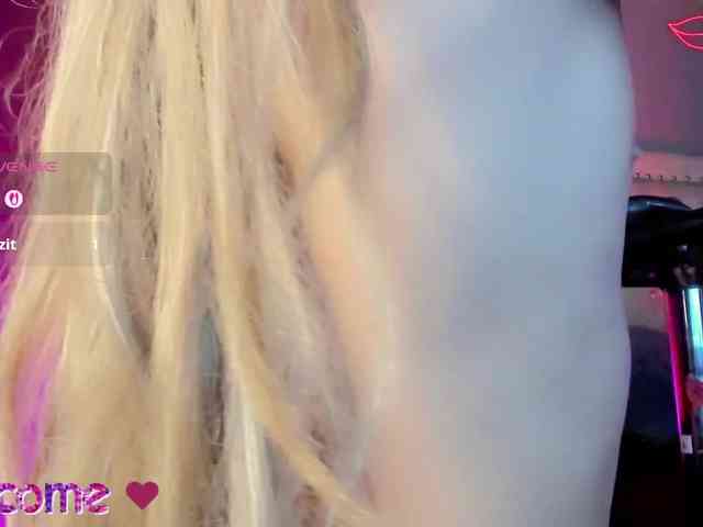 littleguy18xx Live Webcam on BongaCams