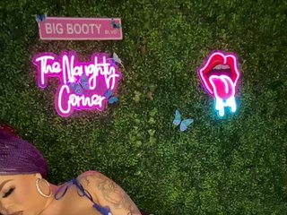 SarenaSoThick Porn Show