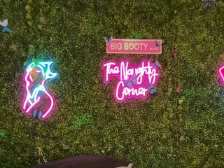 SarenaSoThick Porn Show