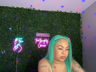 SarenaSoThick Porn Show