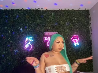 SarenaSoThick Porn Show