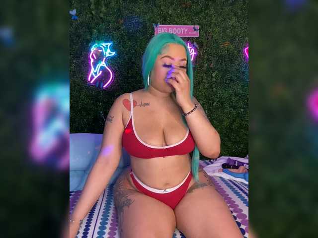 BigButtSarena's BongaCams show and profile