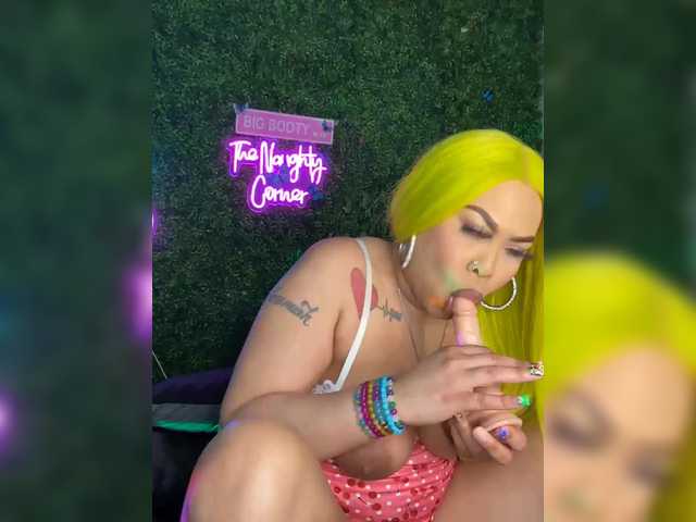 BigButtSarena's BongaCams show and profile