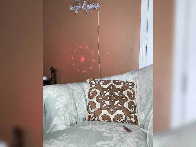 BigButtSarena's BongaCams show and profile