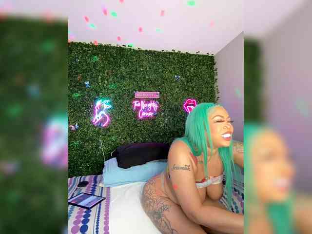 BigButtSarena BigButtSarena