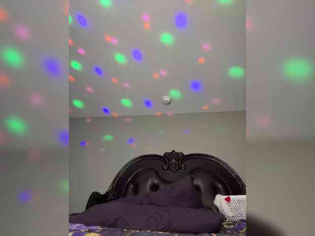 SarenaSoThick webcam