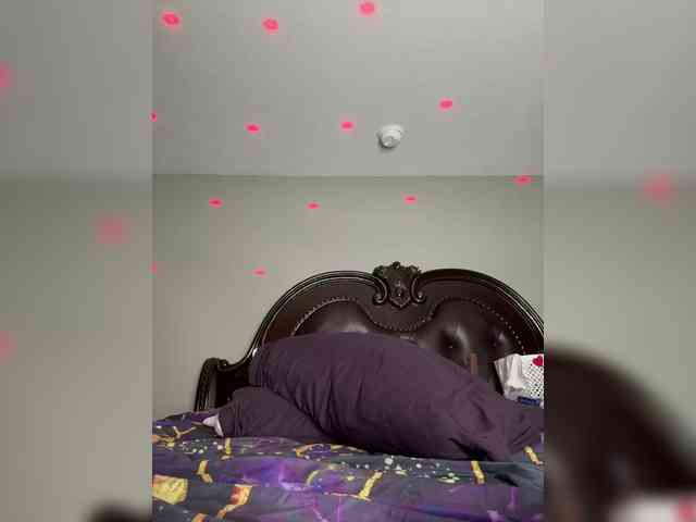 SarenaSoThick webcam