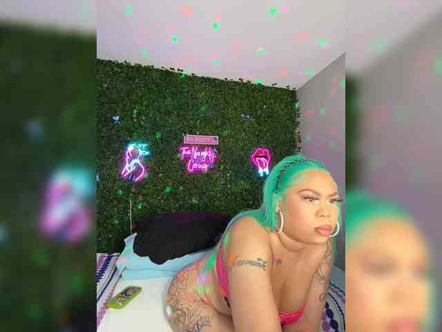 BigButtSarena BigButtSarena