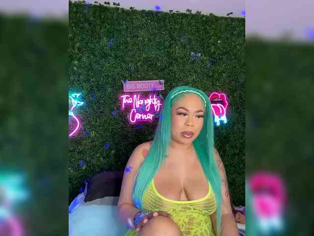 BigButtSarena BigButtSarena