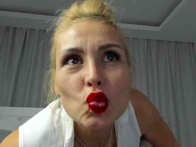 beckyspearss webcam