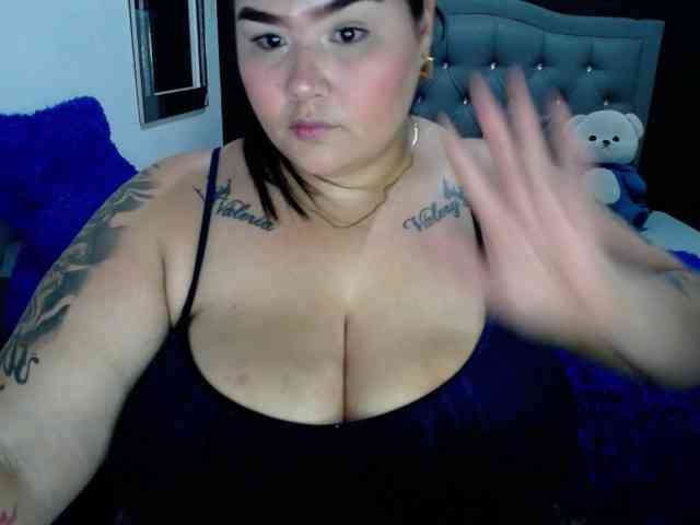 GabiBigBoobs webcam