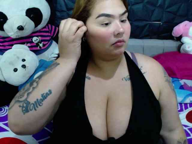 GabiBigBoobs webcam