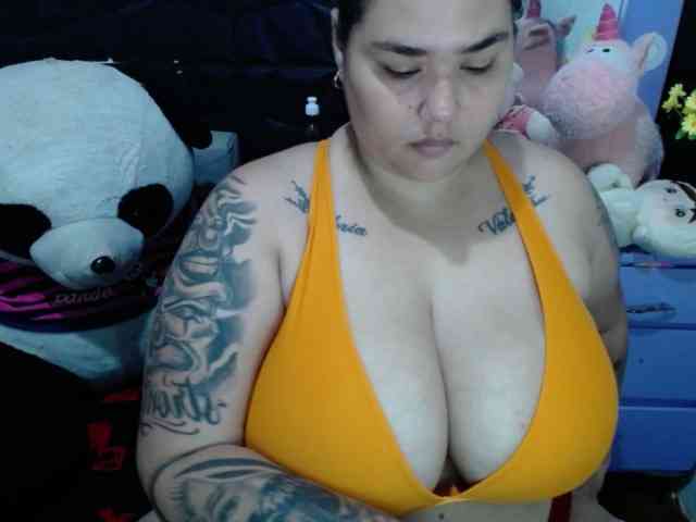 GabiBigBoobs webcam