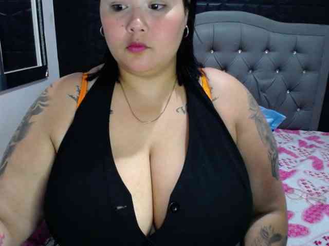 GabiBigBoobs webcam