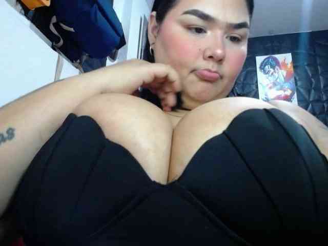 GabiBigBoobs webcam