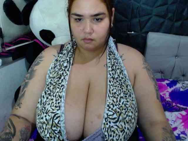 GabiBigBoobs webcam
