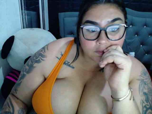 GabiBigBoobs webcam