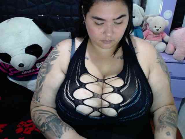 GabiBigBoobs webcam