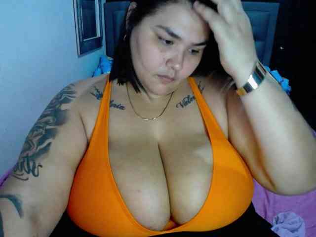 GabiBigBoobs webcam