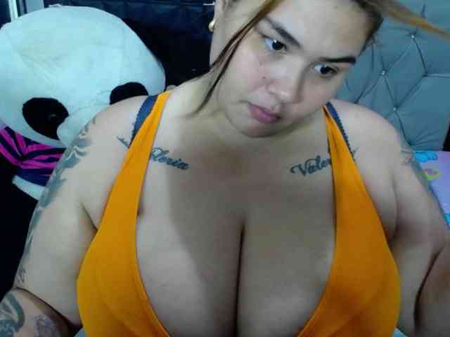 GabiBigBoobs webcam