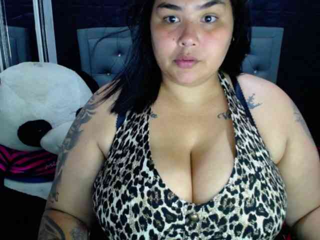 GabiBigBoobs webcam