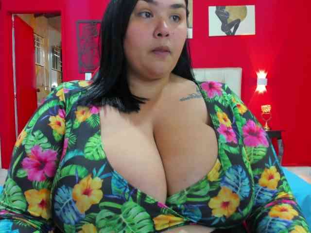 GabiBigBoobs webcam