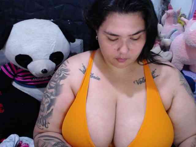 GabiBigBoobs webcam