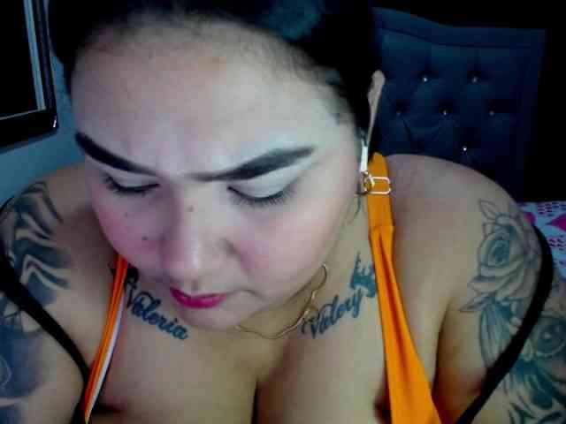 GabiBigBoobs webcam