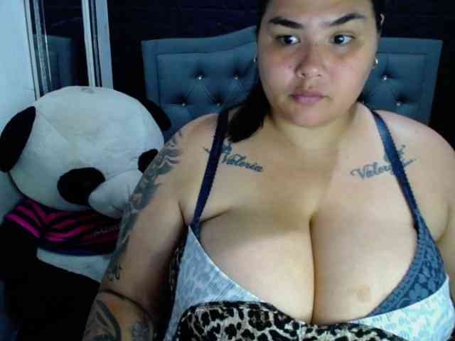 GabiBigBoobs webcam