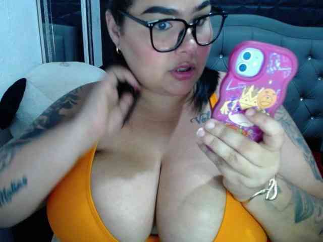 GabiBigBoobs webcam